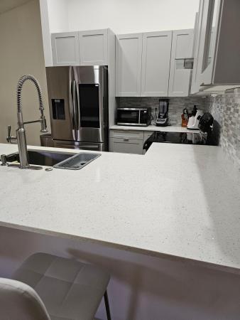 Springdale, 491 Springdale Cir, Palm Springs, Florida 33461, image 2
