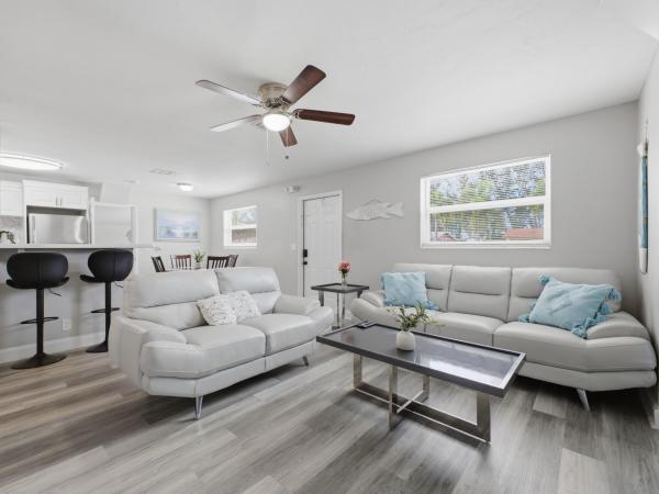 Boynton Ridge, 226 E Gateway Blvd, Boynton Beach, Florida 33435, image 1