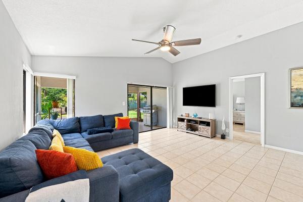 Lakeview Homes At Centura Parc, 2385 NW 34th Ter, Coconut Creek, Florida 33066, image 3