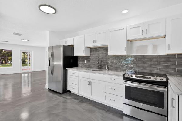 5327 St Lucie Blvd, Fort Pierce, Florida 34946, image 2