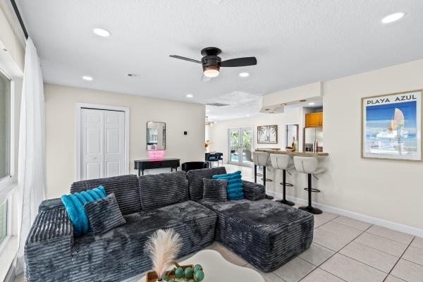Coral Manor, 5 SE 11th Ct, Deerfield Beach, Florida 33441, image 3