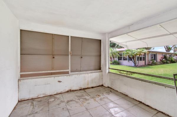 1057 E Circle Ter, Delray Beach, Florida 33445, image 2