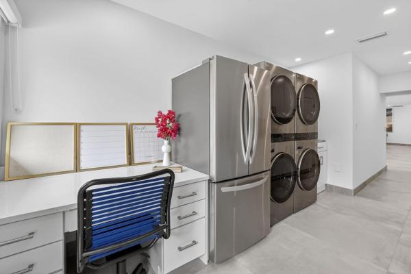 Bay Colony, 41 S Compass Dr, Fort Lauderdale, Florida 33308, image 2