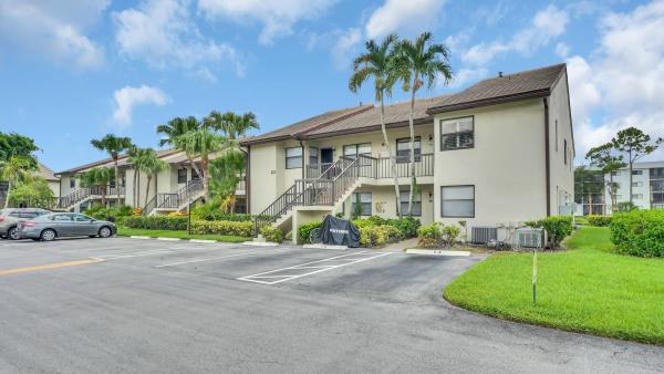 7618 Tahiti Ln #206, Lake Worth, Florida 33467, image 1