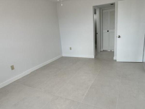 Gratigny Plaza, 7345 W 4th Ave #403, Hialeah, Florida 33014, image 1