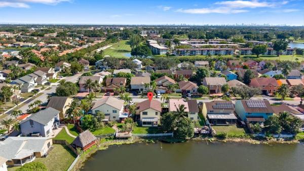 Lakeside Key, 940 SW 96th Ave, Pembroke Pines, Florida 33025, image 1
