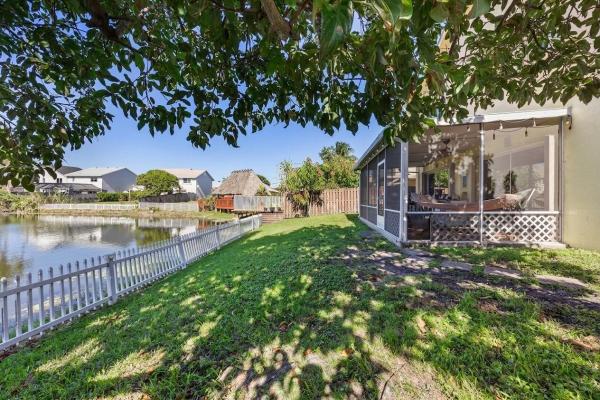 Lakeside Key, 940 SW 96th Ave, Pembroke Pines, Florida 33025, image 3