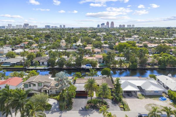 Middle River Manor, 2332 NE 17th Ter, Wilton Manors, Florida 33305, image 3
