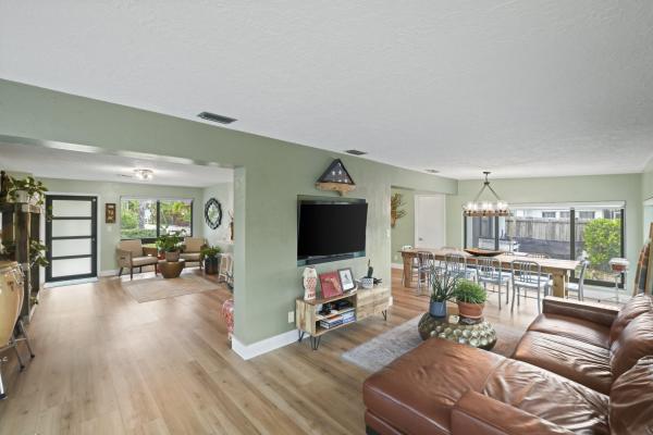Middle River Manor, 2332 NE 17th Ter, Wilton Manors, Florida 33305, image 2