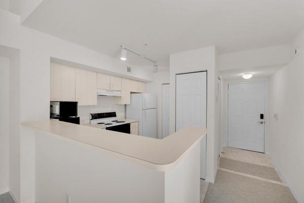Devonaire At Pembroke Pines, 520 SW 111th Ave #301, Pembroke Pines, Florida 33025, image 3