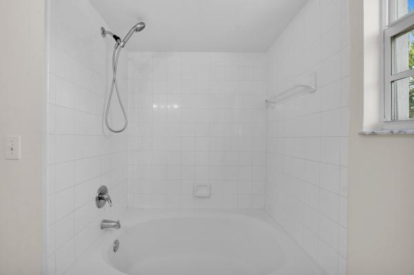 Devonaire At Pembroke Pines, 520 SW 111th Ave #301, Pembroke Pines, Florida 33025, image 2
