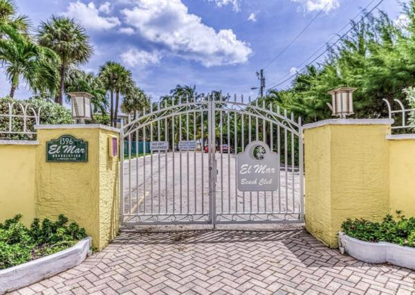 Emerald Tower, 1401 S Ocean Blvd #702, Pompano Beach, Florida 33062, image 2
