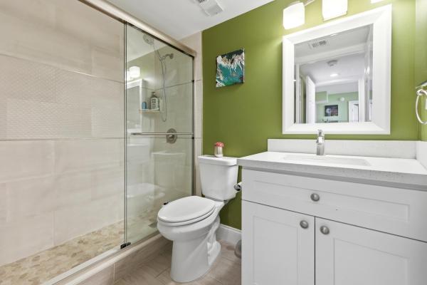 Bella Lago Vista At Clear Lake Club, 760 Executive Center Dr #24, West Palm Beach, Florida 33401, image 1