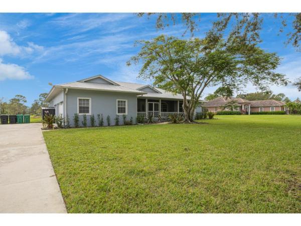 Pine Hollow, 10611 Pine Needle Dr, Fort Pierce, Florida 34945, image 2