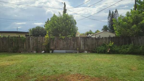 Collier Estates, 5811 NE 6th Ave, Oakland Park, Florida 33334, image 3