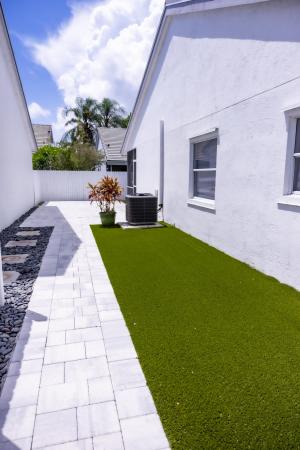 2974 Torrey Pine Ln, Lake Worth, Florida 33462, image 1