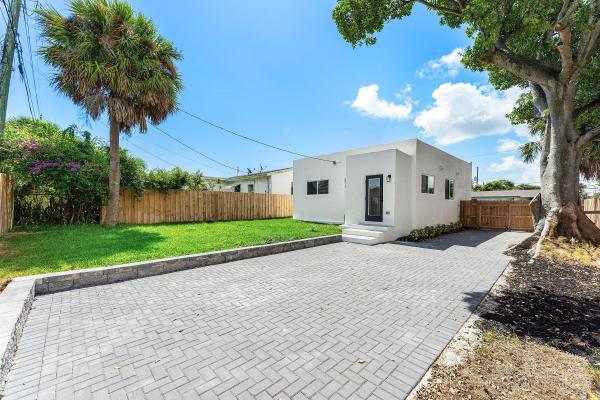 Monroe Heights, 1150 W 25th St, Riviera Beach, Florida 33404, image 3