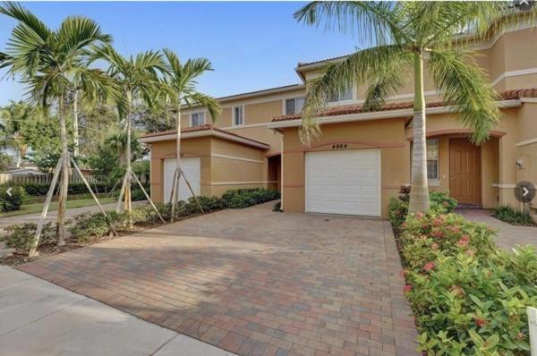 4968 SW 30th Ave, Fort Lauderdale, Florida 33312, image 1