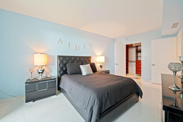 St Tropez On The Bay, 200 Sunny Isles Blvd #2-806, Sunny Isles Beach, Florida 33160, image 2
