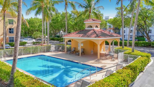 Sheridan Beach Club, 519 E Sheridan St #4042, Dania Beach, Florida 33004, image 2
