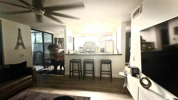 Villas Lakes, 11205 NW 15th St, Pembroke Pines, Florida 33026, image 2