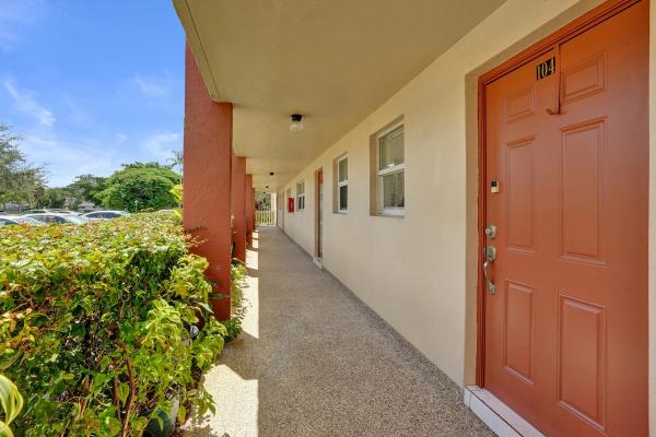Sunrise Lakes 1, 2651 E Sunrise Lakes Dr #104, Sunrise, Florida 33322, image 3