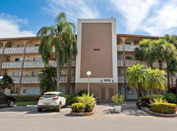 Abaco Village, 1605 Abaco Dr #E2, Coconut Creek, Florida 33066, image 1