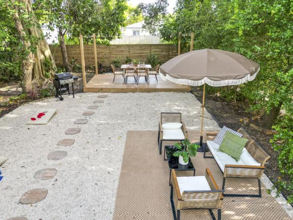 Bowling Green, 790 NW 51st St, Miami, Florida 33127, image 3