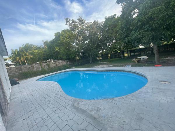 Oriole Estates, 3290 NW 39th St, Lauderdale Lakes, Florida 33309, image 1