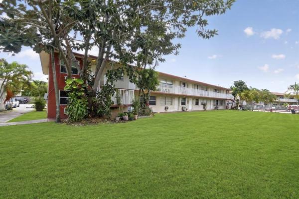 The Town Colony, 2918 Funston St #35B, Hollywood, Florida 33020, image 1