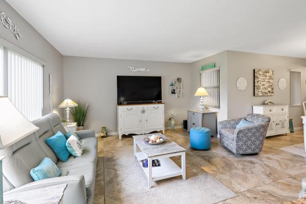3209 S Lakeview Cir #8105, Fort Pierce, Florida 34949, image 3