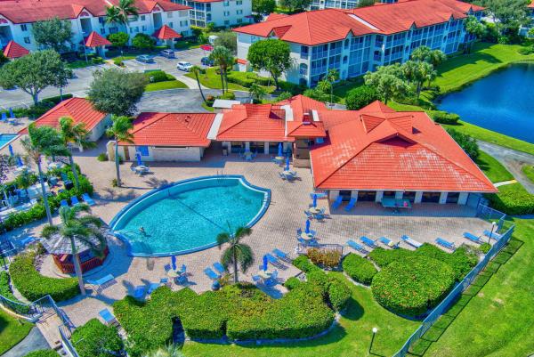Half Moon Bay, 103 Half Moon Cir #H1, Hypoluxo, Florida 33462, image 1