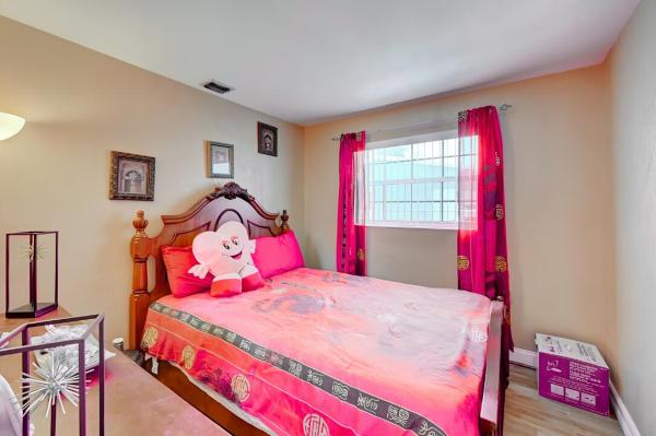 Oriole Estates, 3925 NW 35th Ave, Lauderdale Lakes, Florida 33309, image 2