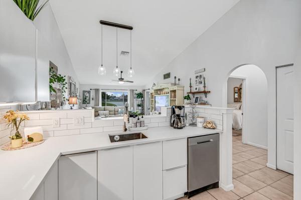 Bay Colony At Andros Isle, 8429 Long Bay, West Palm Beach, Florida 33411, image 3
