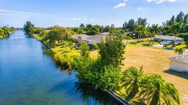 Cape Coral Residential, 217 SE 21st St, Cape Coral, Florida 33990, image 2