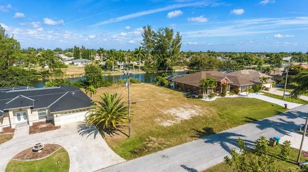 Cape Coral Residential, 217 SE 21st St, Cape Coral, Florida 33990, image 1
