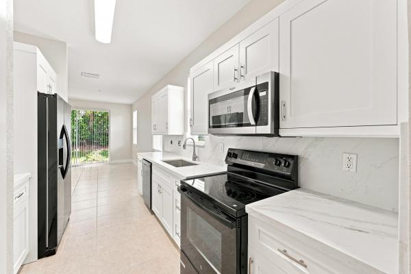 Pipers Cay, 813 Pipers Cay Dr, West Palm Beach, Florida 33415, image 2