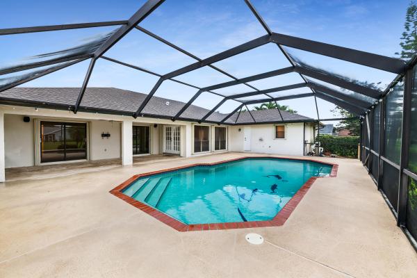 Sugar Pond Manor, 14358 Blackberry Dr, Wellington, Florida 33414, image 1