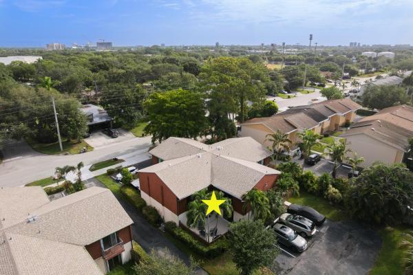 Elmarc Townhomes, 4340 Lilac St #C, Palm Beach Gardens, Florida 33410, image 1