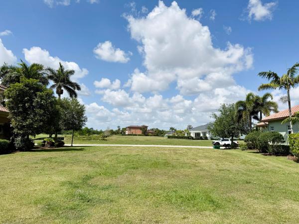 Tesoro Club, 112 SE Rio Angelica, Port St. Lucie, Florida 34984, image 2