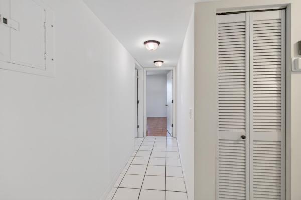 Waterside Village Of Palm Beach, 179 Waterside Dr, Hypoluxo, Florida 33462, image 3
