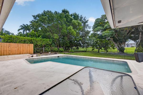 Garden Isles, 4126 Hickory Dr, Palm Beach Gardens, Florida 33418, image 1