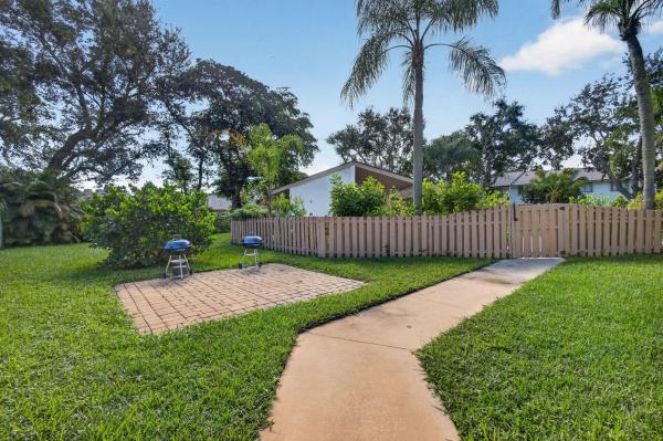 Glenbrook, 3404 Gardens East Dr #21B, Palm Beach Gardens, Florida 33410, image 1