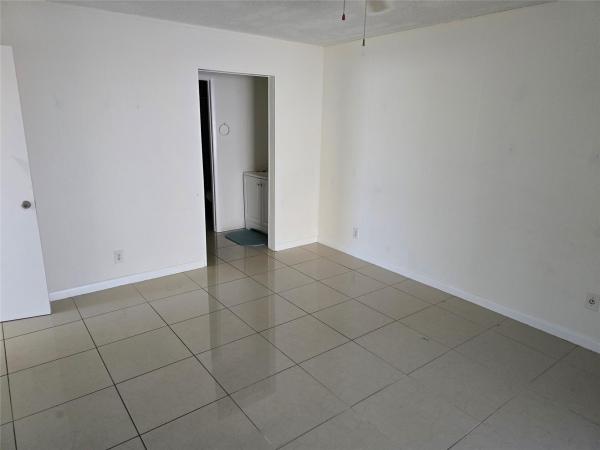 Applegreen, 433 SW 61st Ter, Margate, Florida 33068, image 1