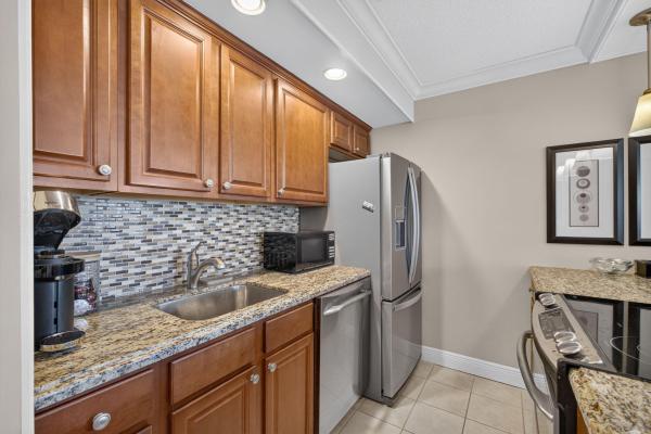 Villas On The Ocean, 3600 N Ocean Dr #324, Riviera Beach, Florida 33404, image 2