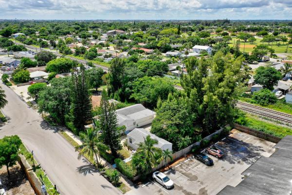Worthmore Park, 2407 N East Coast St, Lake Worth Beach, Florida 33460, image 1