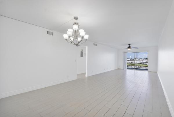 4072 Guildford D, Boca Raton, Florida 33434, image 2