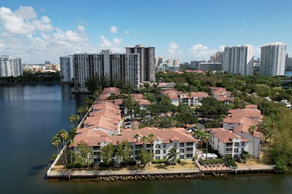 17890 NE 31st Ct #4201, Aventura, Florida 33160, image 2