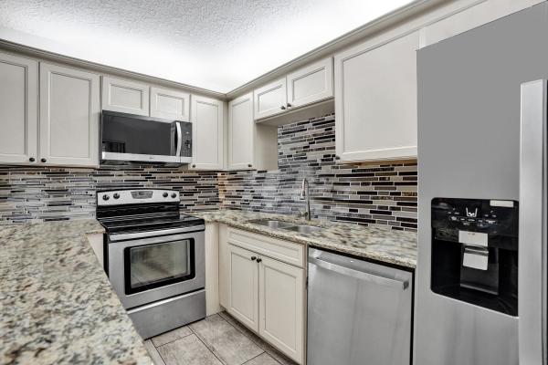 Waterford Courtyards At Jacaranda, 9993 NW 7th St, Plantation, Florida 33324, image 2