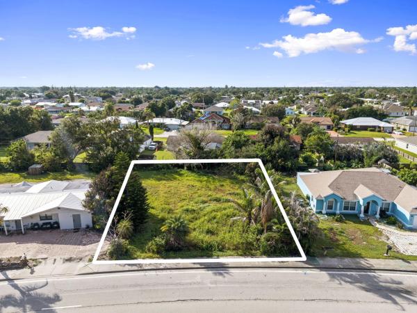 Northport Village, 158 NE Saint James, Port St. Lucie, Florida 34983, image 2